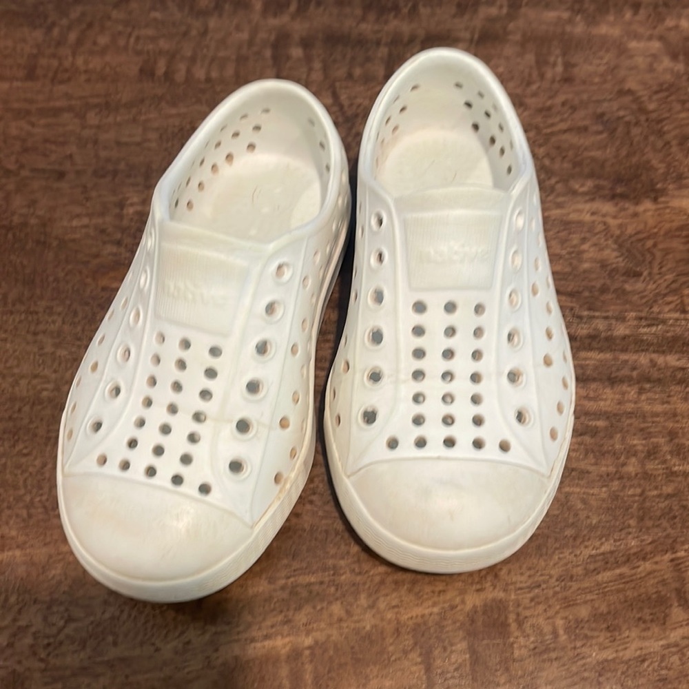 Native shoes c7